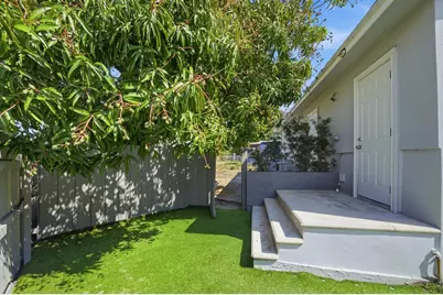 233 NW 6th Avenue, Boynton Beach, FL 33435 - Photo 25