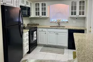 907 Marina Dr, North Palm Beach, FL 33408 - Photo 5