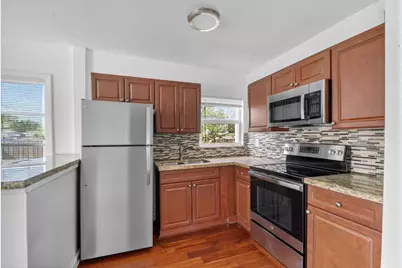 1011 W Lakewood Road, West Palm Beach, FL 33405 - Photo 5