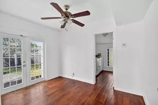1011 W Lakewood Rd, West Palm Beach, FL 33405 - Photo 17