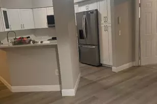 350 Crestwood Cir, Royal Palm Beach, FL 33411 - Photo 7