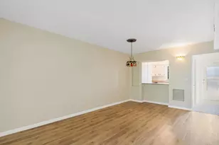 677 Royal Palm Blvd, Vero Beach, FL 32960 - Photo 11