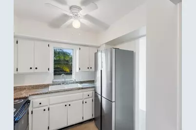 677 Royal Palm Boulevard #6, Vero Beach, FL 32960 - Photo 5