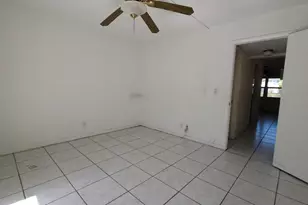 23 Kingswood B, West Palm Beach, FL 33417 - Photo 9