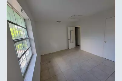 4901 Spruce Avenue SE, West Palm Beach, FL 33407 - Photo 13