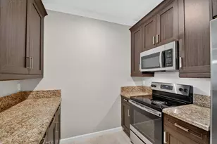 5810 Monterra Club Dr, Lake Worth, FL 33463 - Photo 9