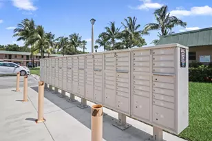 1041 SE Monterey Rd, Stuart, FL 34994 - Photo 25