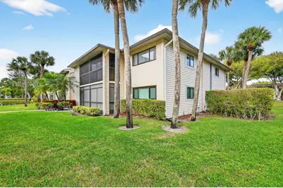 15488 Lakes Of Delray Boulevard #207, Delray Beach, FL 33484 - Photo 3