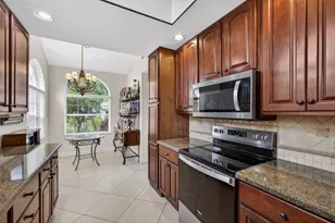 2347 Saratoga Bay Dr, West Palm Beach, FL 33409 - Photo 23