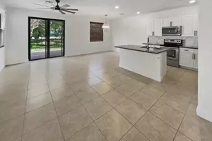 4879 NW 55th Pl, Tamarac, FL 33319 - Photo 13