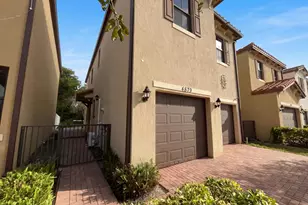 4879 NW 55th Pl, Fort Lauderdale, FL 33319 - Photo 7