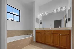 4879 NW 55th Pl, Fort Lauderdale, FL 33319 - Photo 17