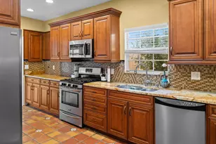 735 Colonial Rd, West Palm Beach, FL 33405 - Photo 25