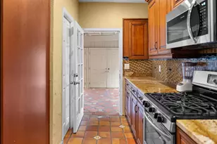 735 Colonial Rd, West Palm Beach, FL 33405 - Photo 27