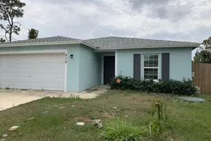 872 SE Chaloupe Ave, Port Saint Lucie, FL 34983 - Photo 1