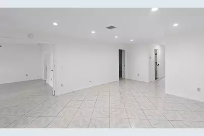 9352 Sabal Ridge Circle #C, Boca Raton, FL 33428 - Photo 15