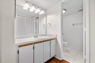 1563 SE Royal Green B203 Circle, Port Saint Lucie, FL 34952 - Photo 19