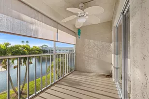 1563 SE Royal Green B203 Circle, Port Saint Lucie, FL 34952 - Photo 3