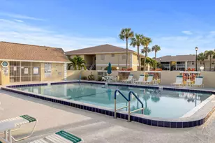 1563 SE Royal Green B203 Circle, Port Saint Lucie, FL 34952 - Photo 5