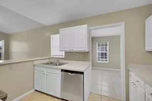 901 10th St, West Palm Beach, FL 33401 - Photo 11