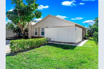 226 SE 1st Circle, Boynton Beach, FL 33435 - Photo 3