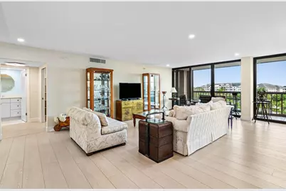 2450 Presidential Way #607, West Palm Beach, FL 33401 - Photo 3