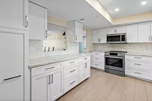 2450 Presidential Way, West Palm Beach, FL 33401 - Photo 7