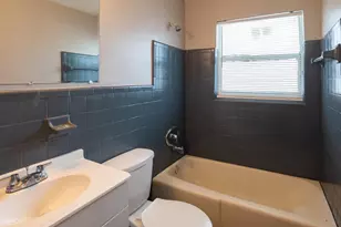 1009 9th St, West Palm Beach, FL 33401 - Photo 9