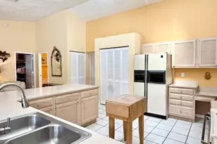 2884 SE Ranch Acres Cir, Jupiter, FL 33478 - Photo 17