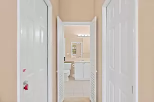 656 Fern St, West Palm Beach, FL 33401 - Photo 7