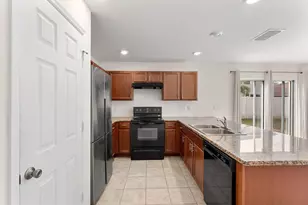 5330 NW Pine Trail Cir, Port Saint Lucie, FL 34983 - Photo 7