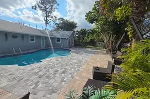 131 Puffin Ct, Royal Palm Beach, FL 33411 - Photo 37