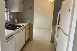 17 Golfs Edge, West Palm Beach, FL 33417 - Photo 1