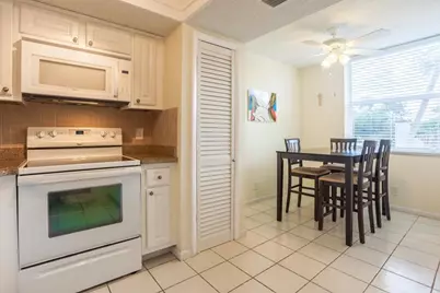 8 Willowbrook Lane #208, Delray Beach, FL 33446 - Photo 7