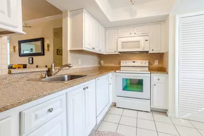 8 Willowbrook Lane #208, Delray Beach, FL 33446 - Photo 5