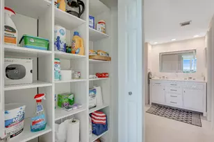 3800 Oaks Clubhouse Dr, Pompano Beach, FL 33069 - Photo 11