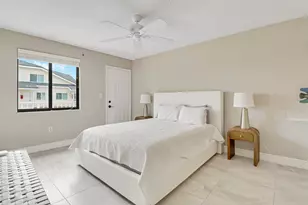 360 Bella Vista Ct N, Jupiter, FL 33477 - Photo 17