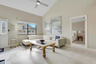 360 Bella Vista Ct N, Jupiter, FL 33477 - Photo 5