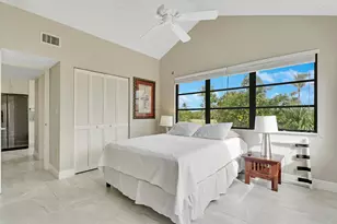 360 Bella Vista Ct N, Jupiter, FL 33477 - Photo 13