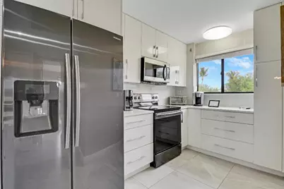 360 Bella Vista Court N #60, Jupiter, FL 33477 - Photo 11