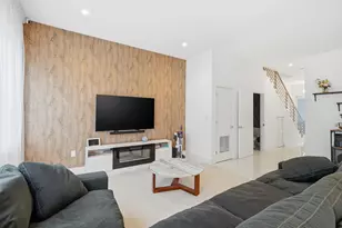 1241 NE 18th Ave, Fort Lauderdale, FL 33304 - Photo 7