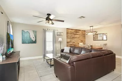 1002 Avenue E E, Fort Pierce, FL 34950 - Photo 5