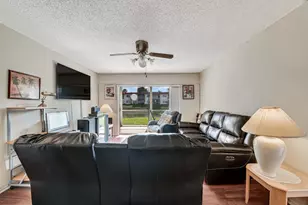 354 Lake Frances Dr, West Palm Beach, FL 33411 - Photo 5