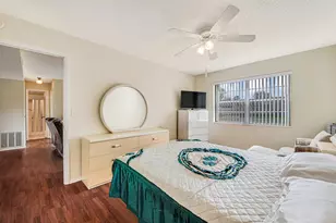 354 Lake Frances Dr, West Palm Beach, FL 33411 - Photo 13