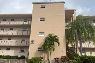 725 Lori Dr, Palm Springs, FL 33461 - Photo 1