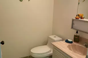 725 Lori Dr, Palm Springs, FL 33461 - Photo 5