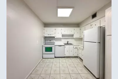 313 Greenbrier B, West Palm Beach, FL 33417 - Photo 7