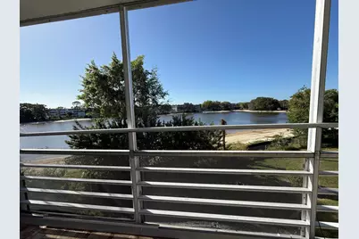 313 Greenbrier B, West Palm Beach, FL 33417 - Photo 1