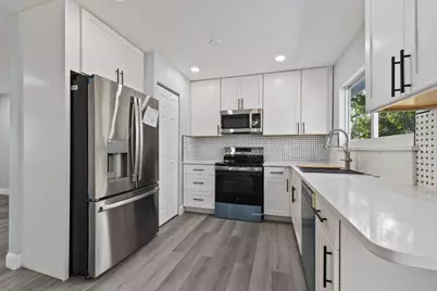 2075 7th Court SW, Vero Beach, FL 32962 - Photo 7