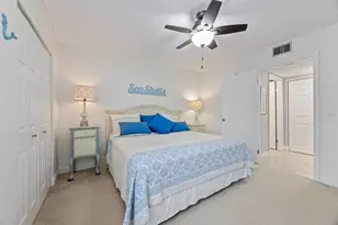 7649 Tahiti Ln, Lake Worth, FL 33467 - Photo 17